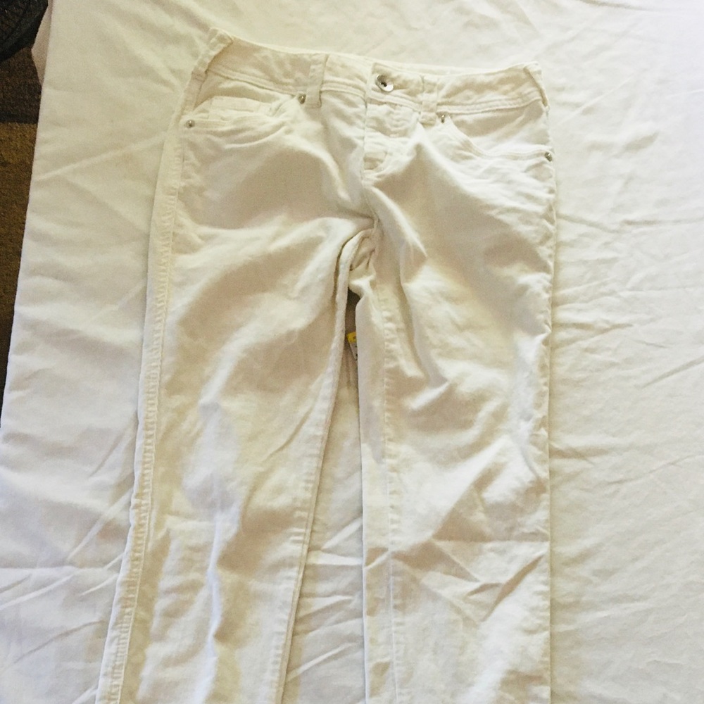 Justice White/Cream Corduroy Pant